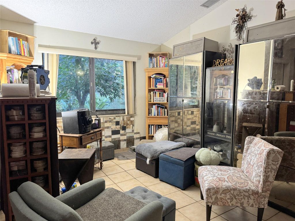 Photo of 5911 SW 196th Lane, Southwest Ranches, FL 33332 (MLS # F10550433)