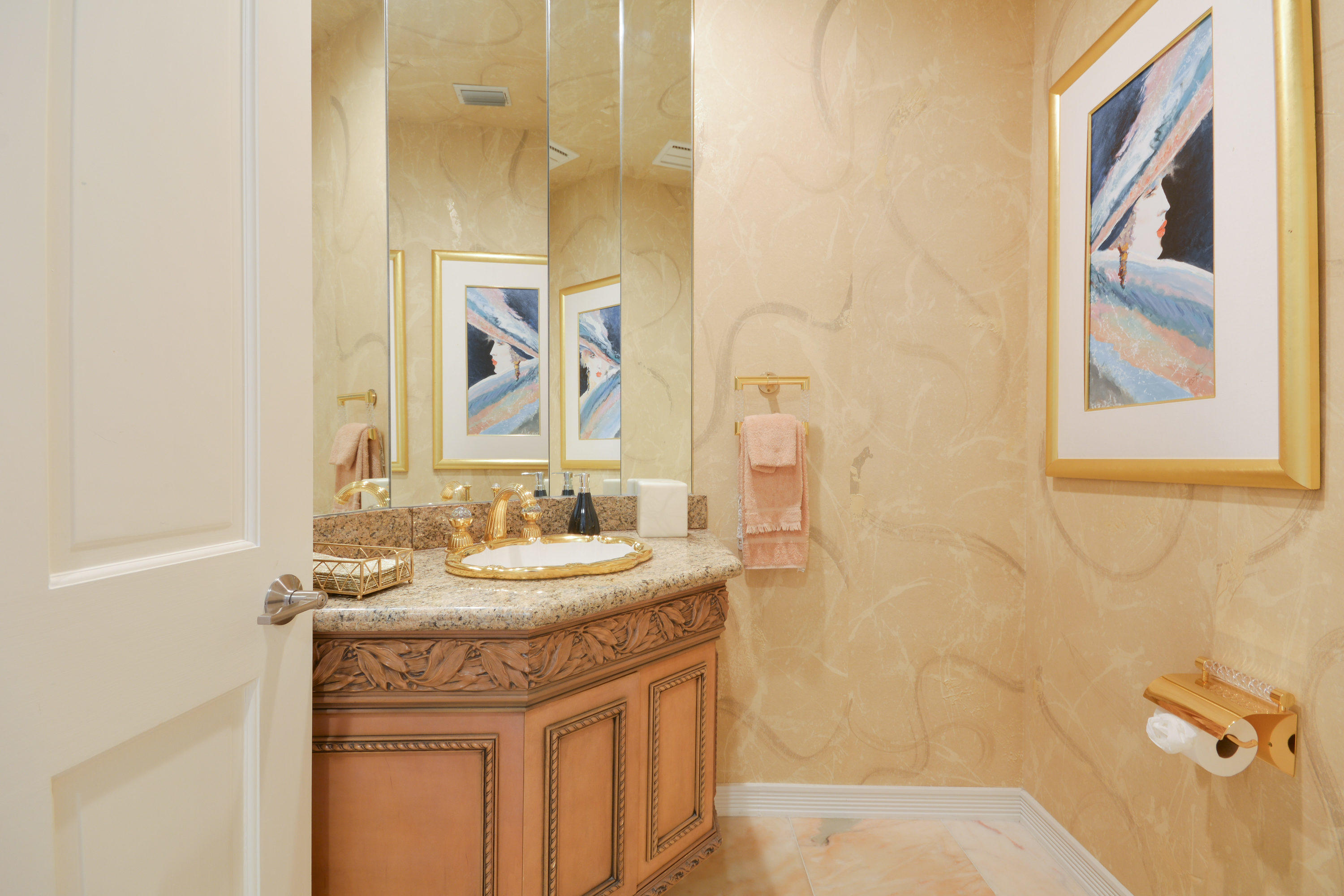 ST ANDREWS COUNTRY CLUB - Residential