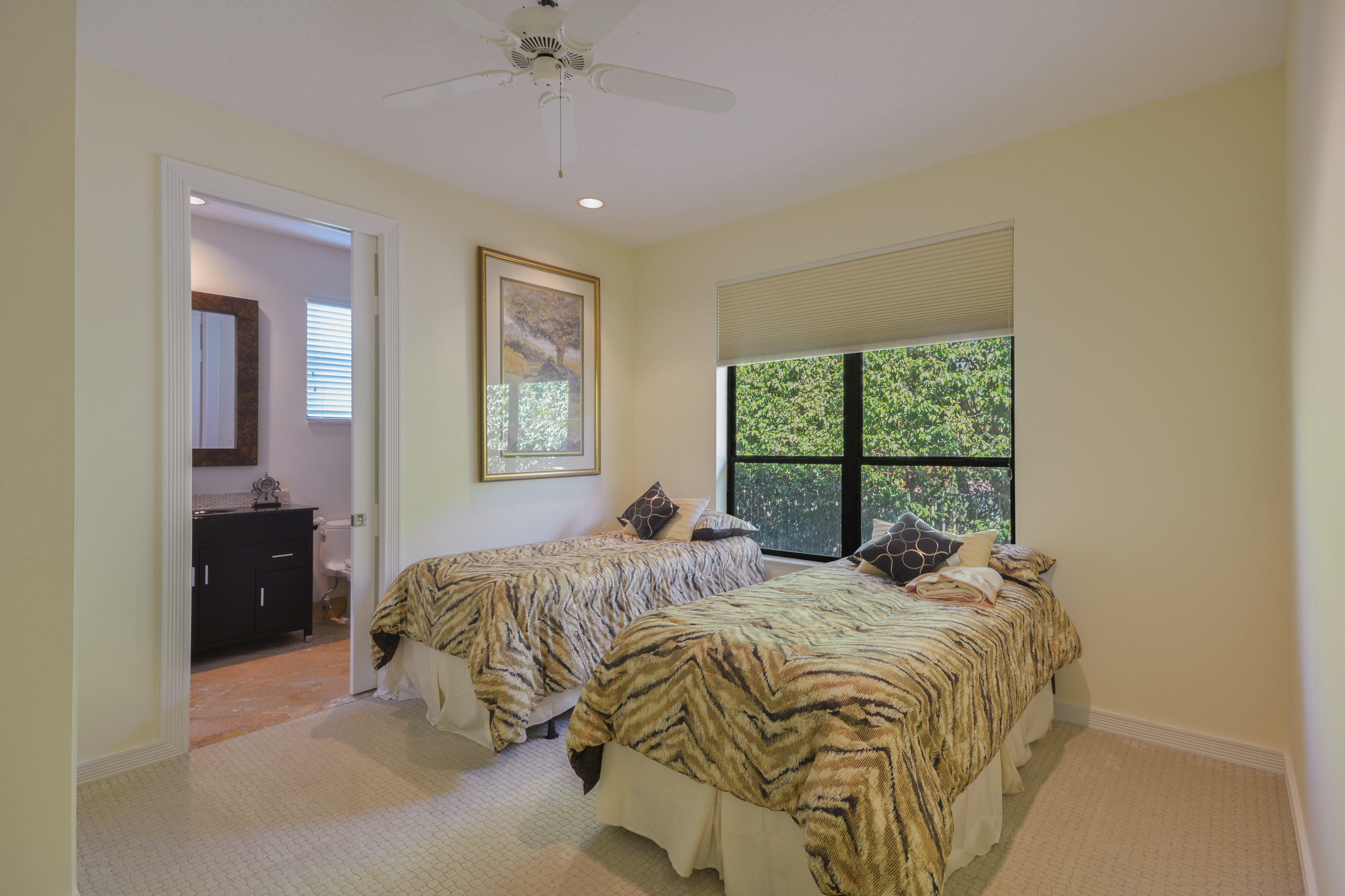 ST ANDREWS COUNTRY CLUB - Residential