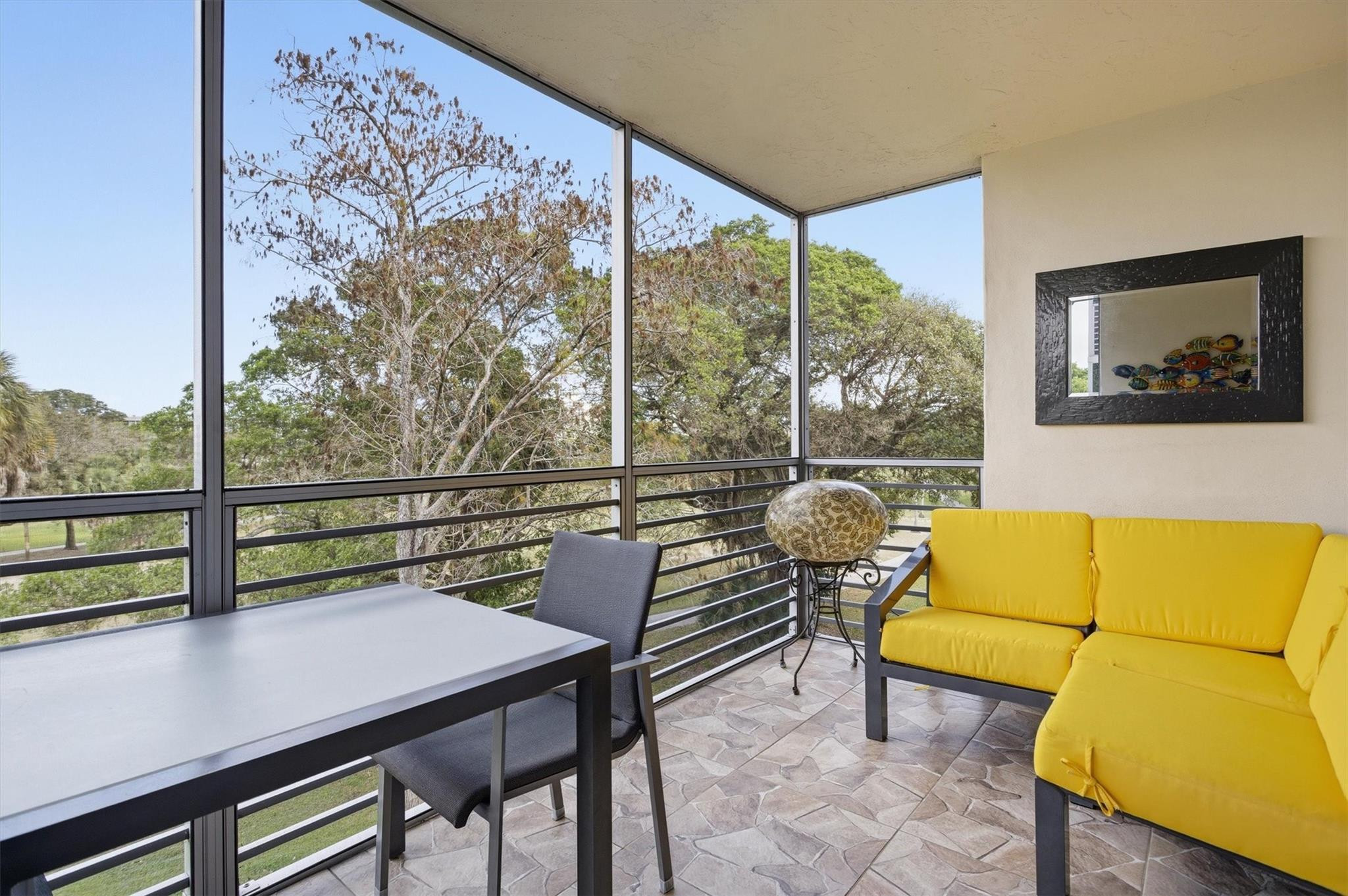 PALM AIRE - Residential