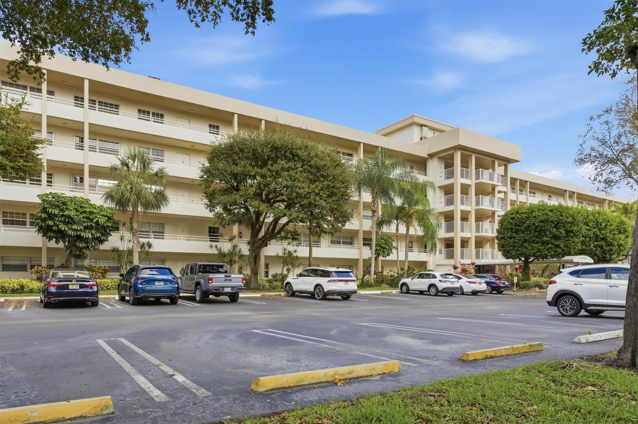 PALM AIRE - Residential