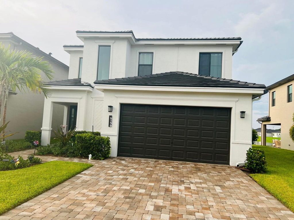 Photo of 6190 Oceanaire Way, Lake Worth, FL 33467 (MLS # R10942101)