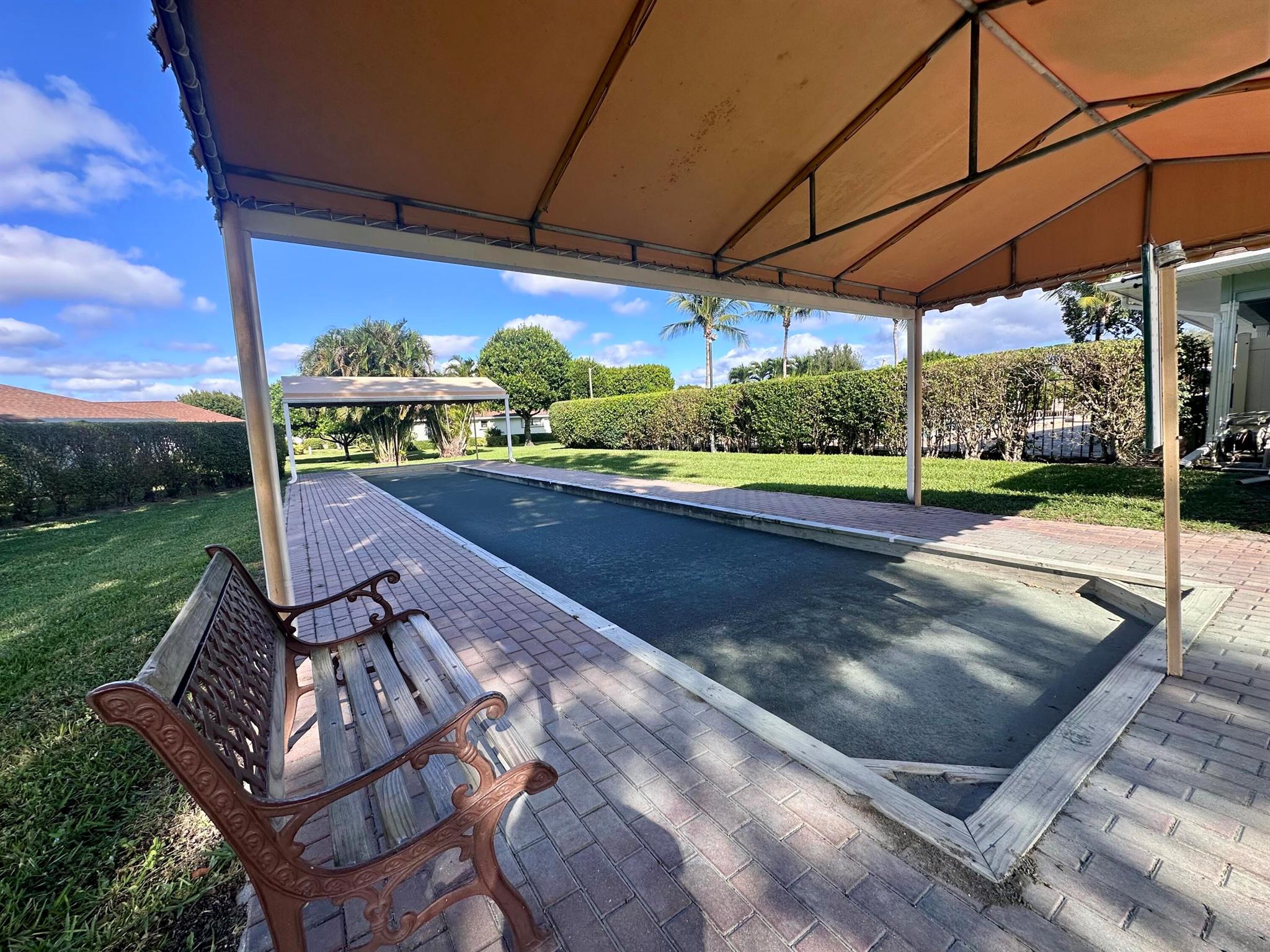 BENT TREE VILLAS EAST CON - Residential