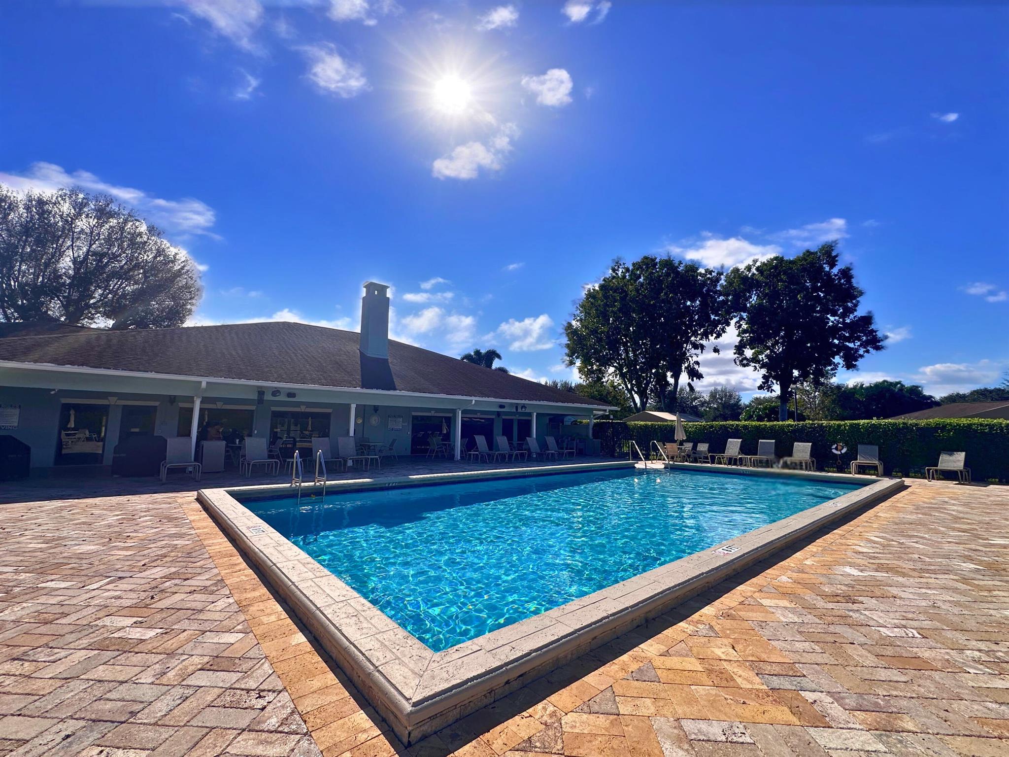 BENT TREE VILLAS EAST CON - Residential