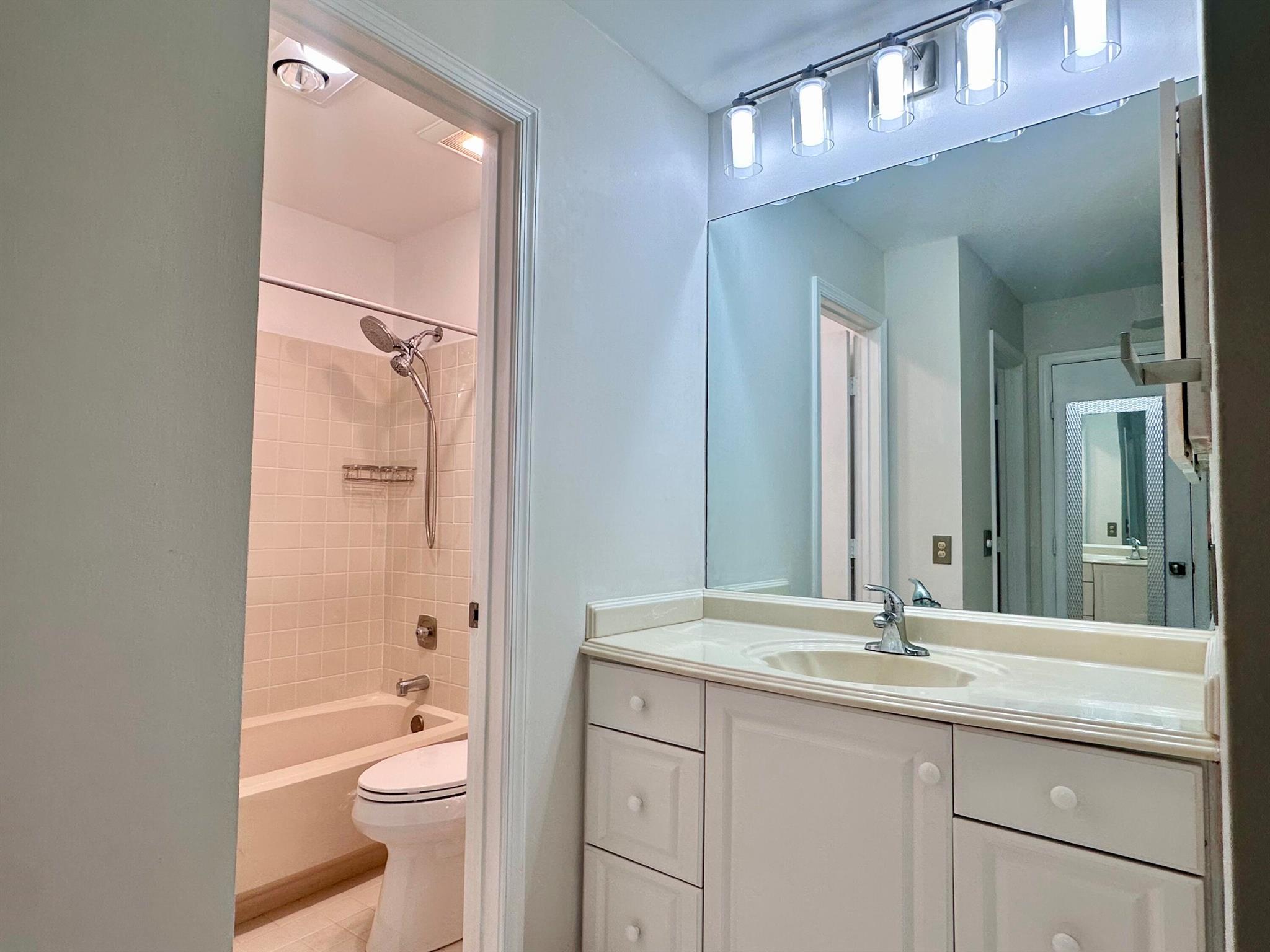 BENT TREE VILLAS EAST CON - Residential