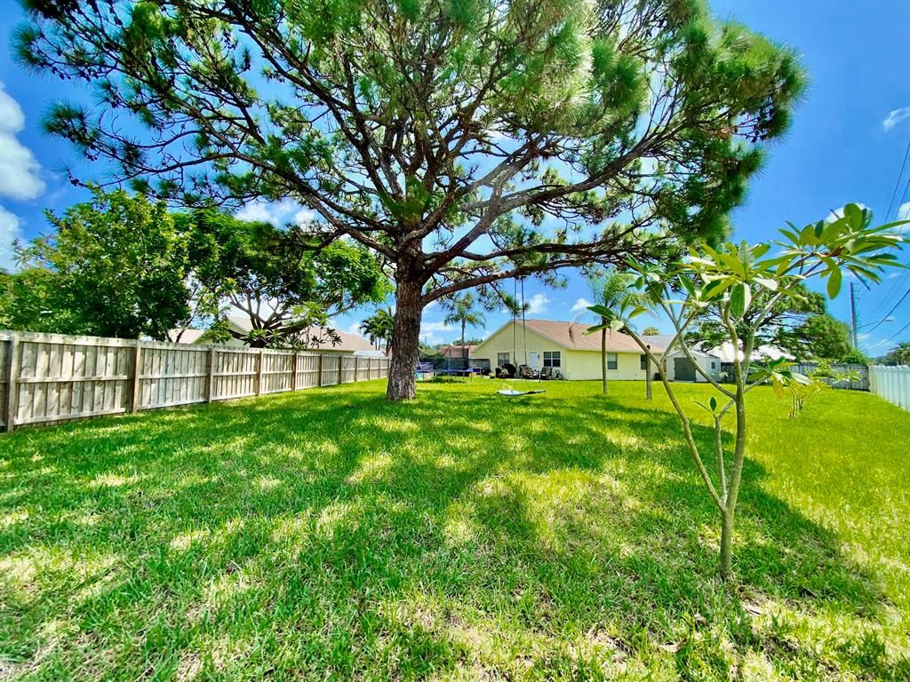 Photo of 201 Wandering Trail, Jupiter, FL 33458 (MLS # R10738527)