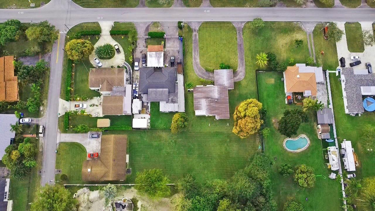 BISC GARDENS SEC H PART 1 - Residential Lease