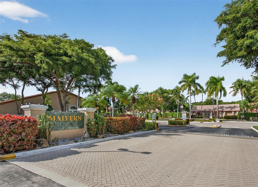 Kings Point in Tamarac - Residential