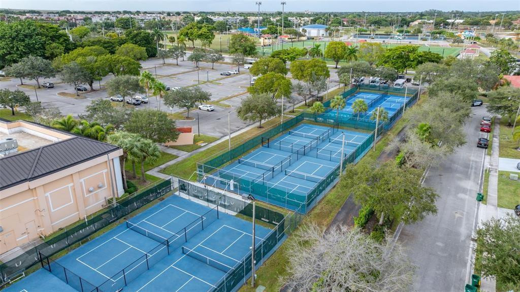 Kings Point in Tamarac - Residential