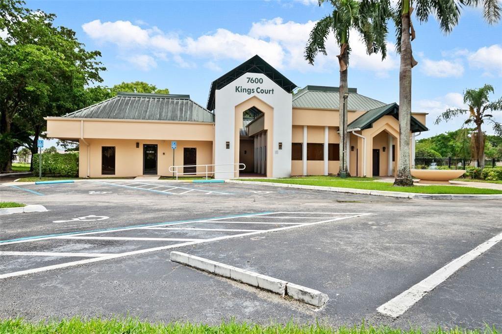 Kings Point in Tamarac - Residential