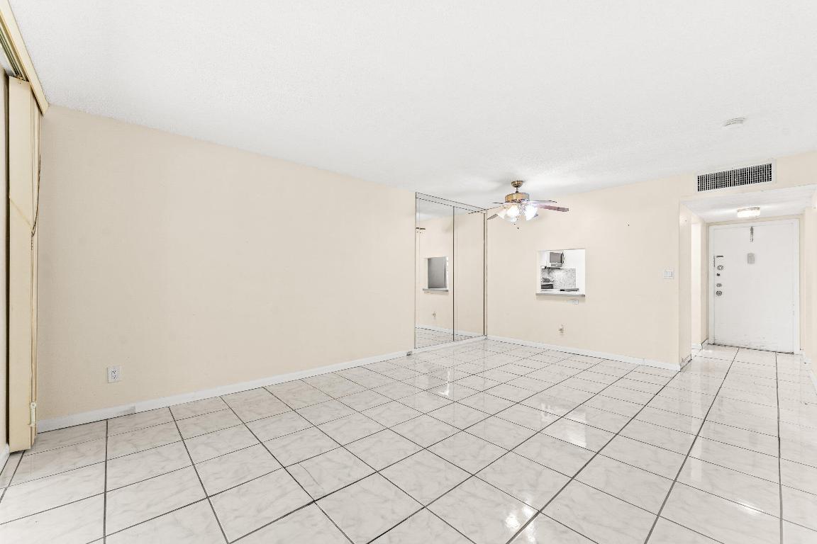 Bermuda Club - Residential