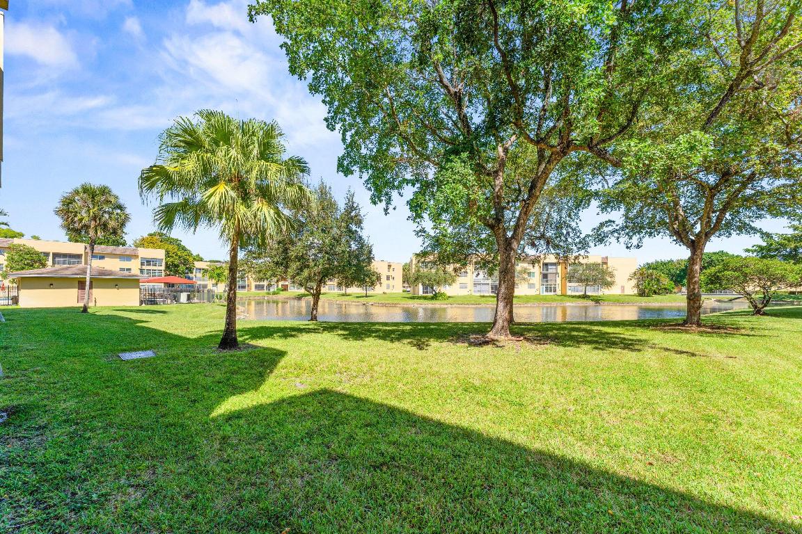 Bermuda Club - Residential