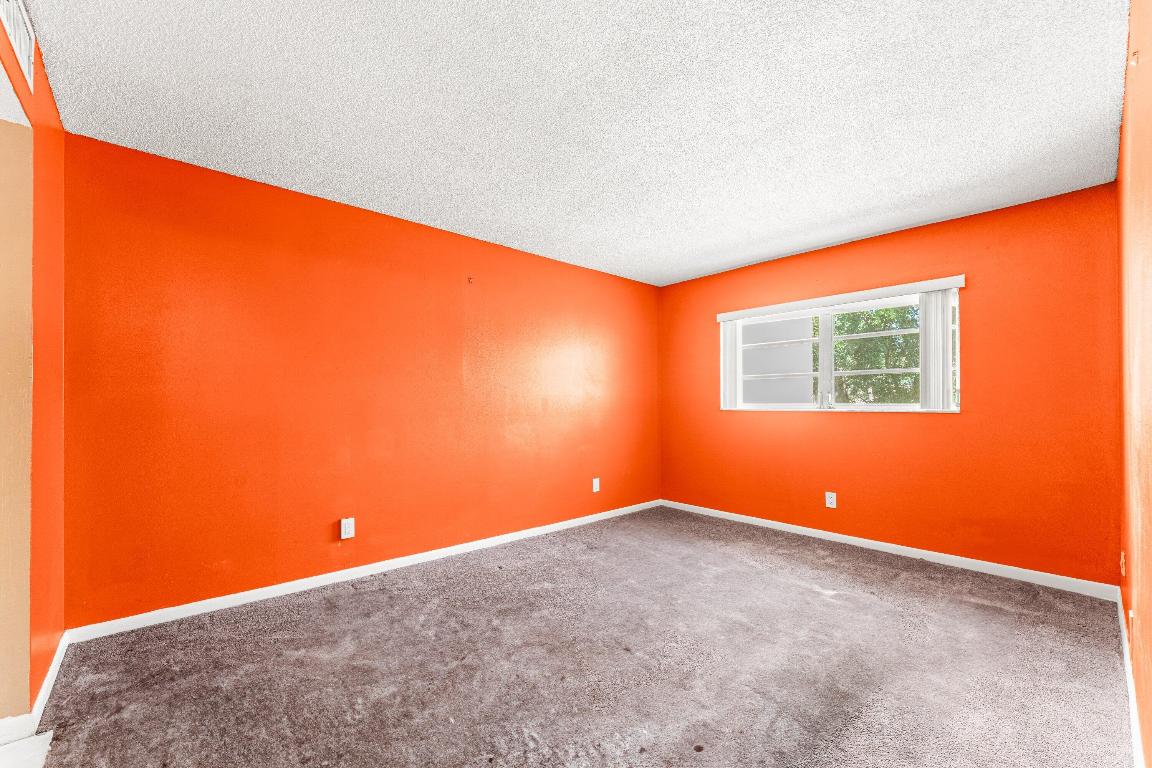 Bermuda Club - Residential