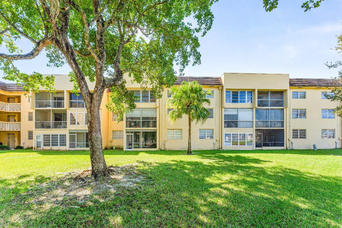 Bermuda Club - Residential