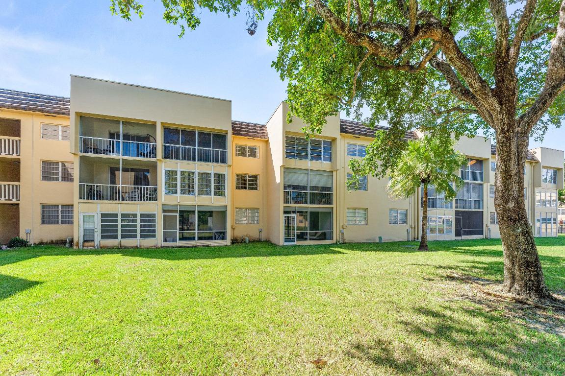 Bermuda Club - Residential