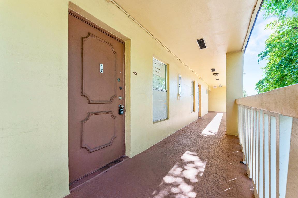 Bermuda Club - Residential