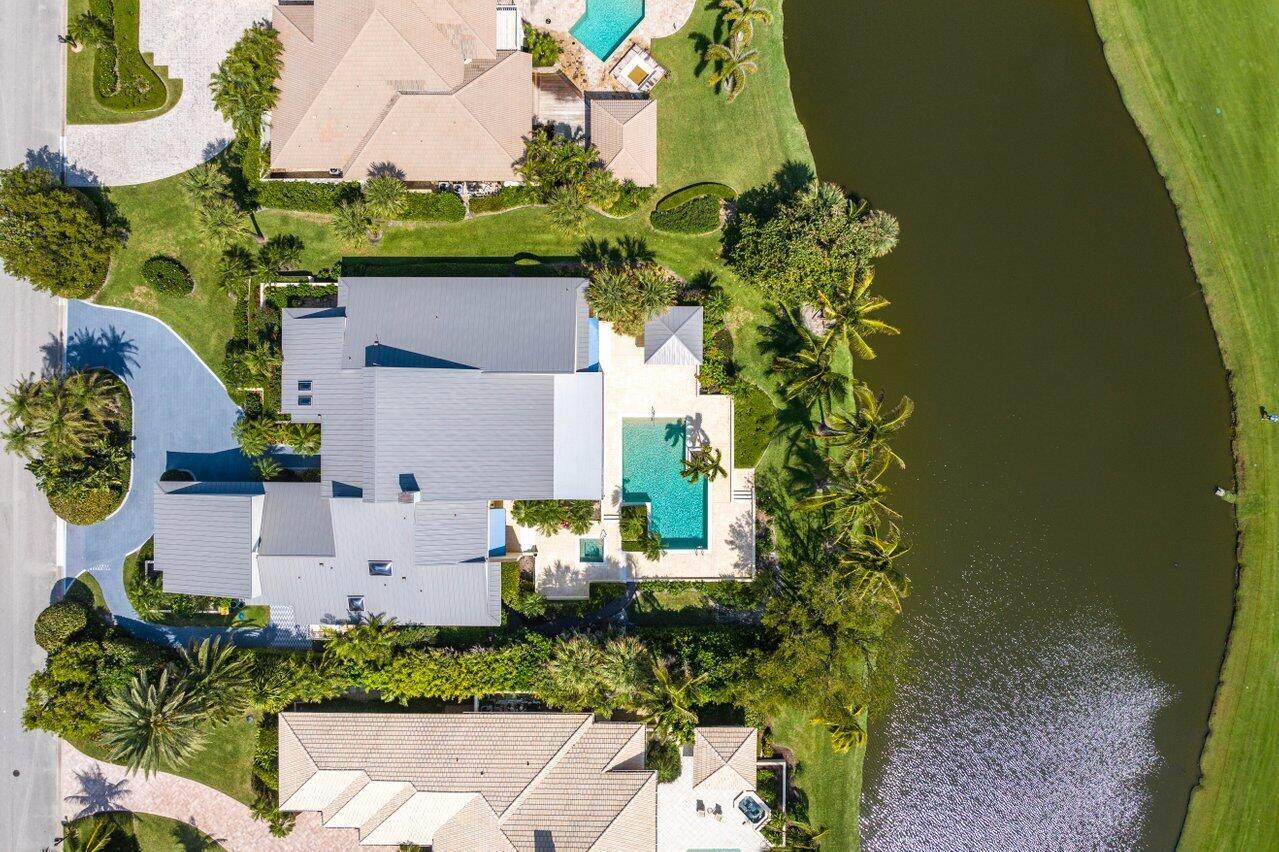 SAILFISH POINT - Residential