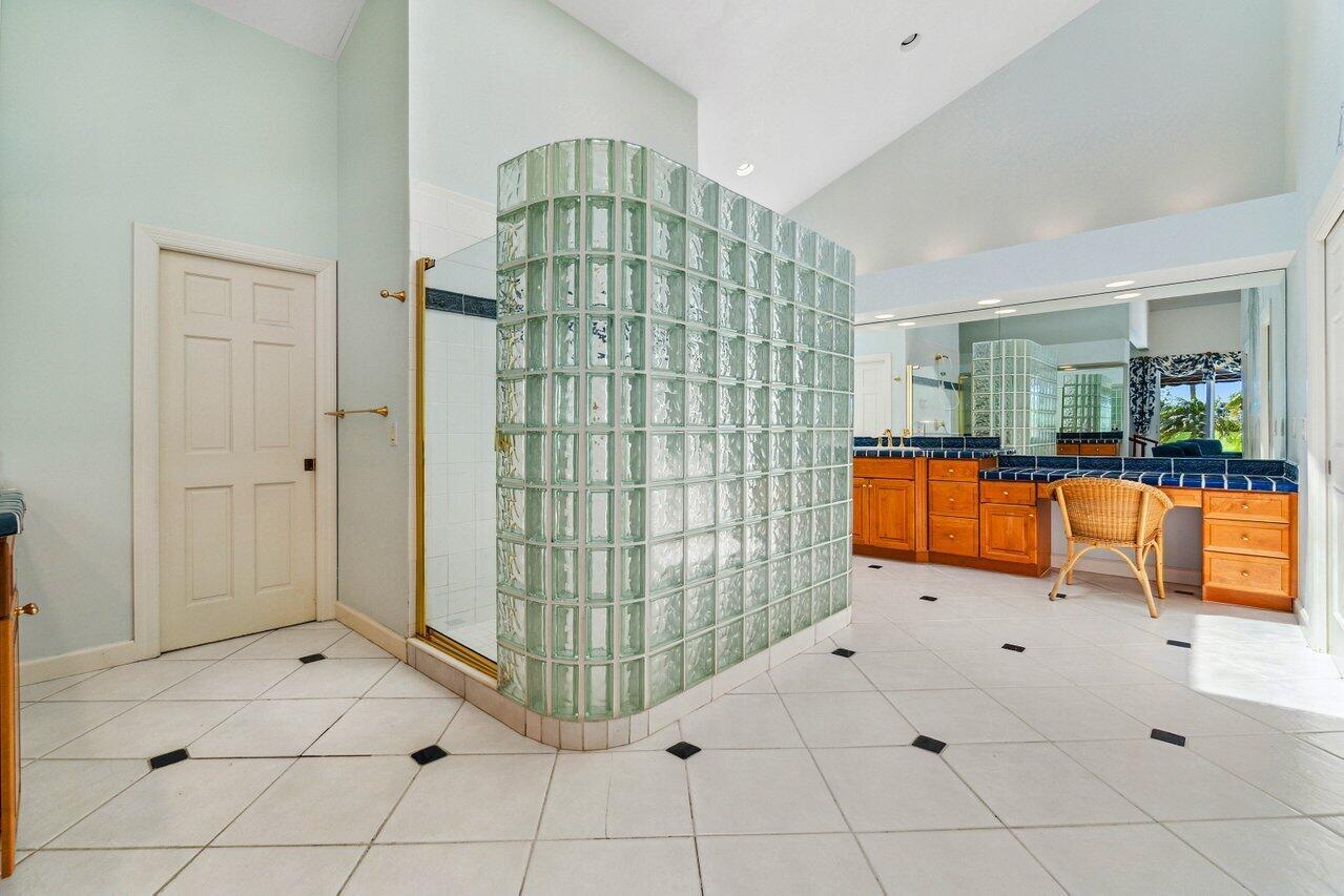 SAILFISH POINT - Residential