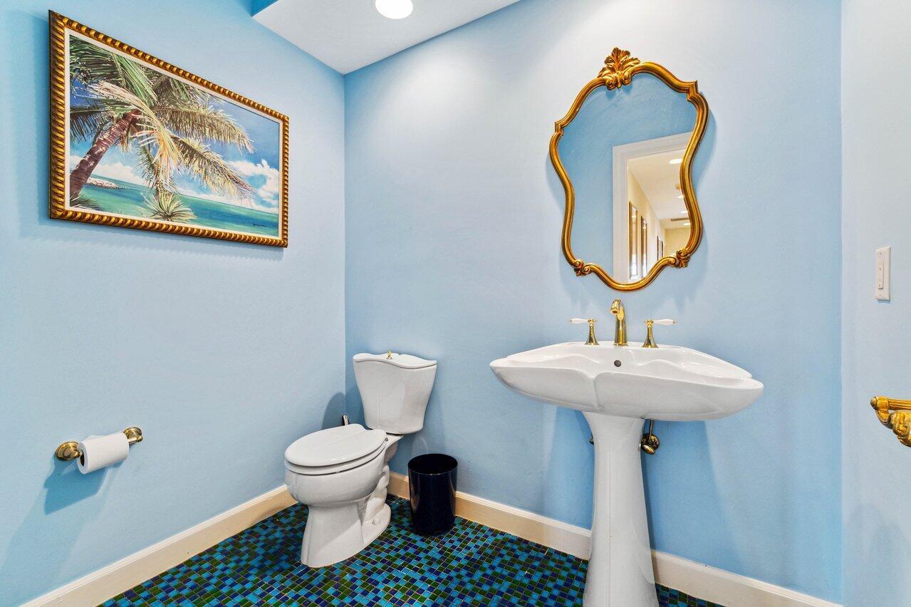 SAILFISH POINT - Residential