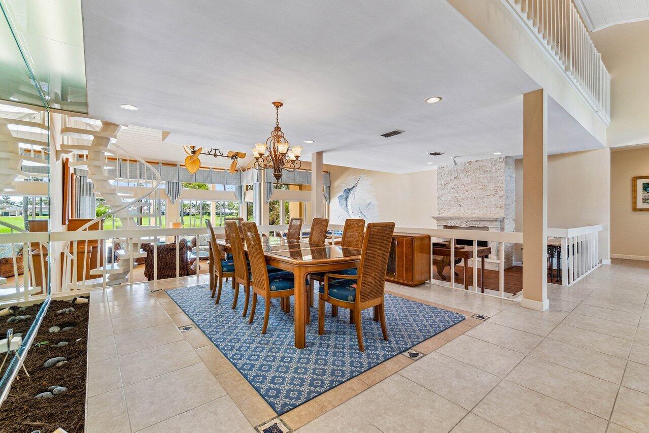 SAILFISH POINT - Residential