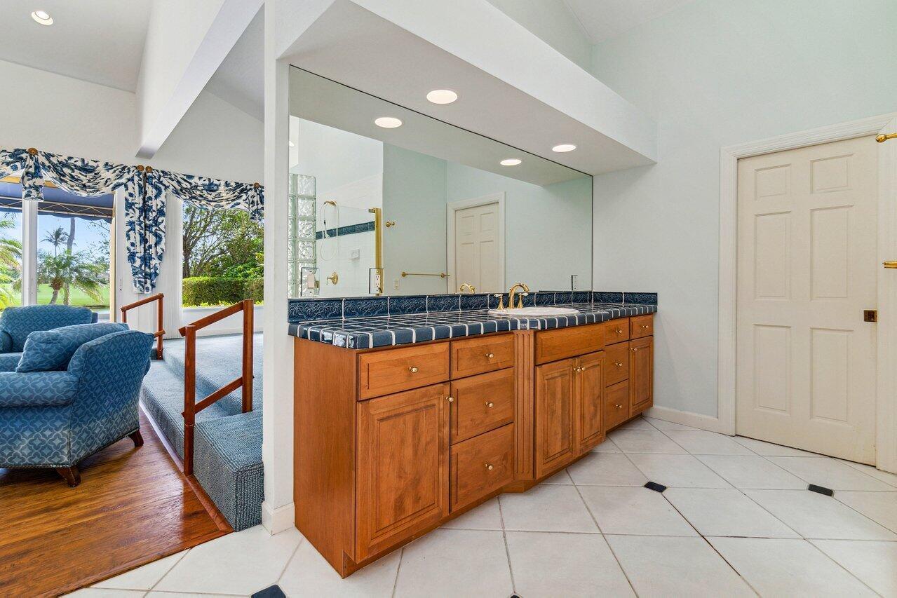 SAILFISH POINT - Residential