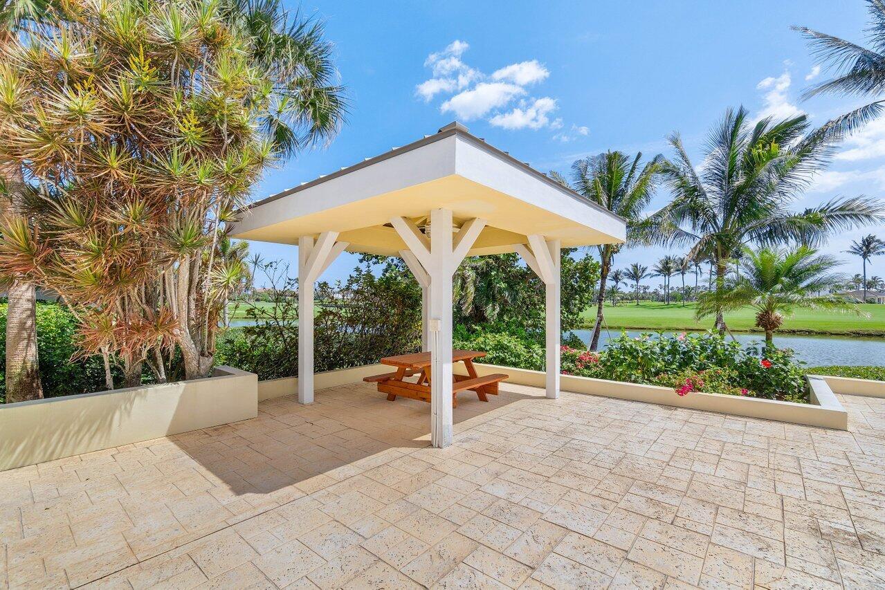 SAILFISH POINT - Residential