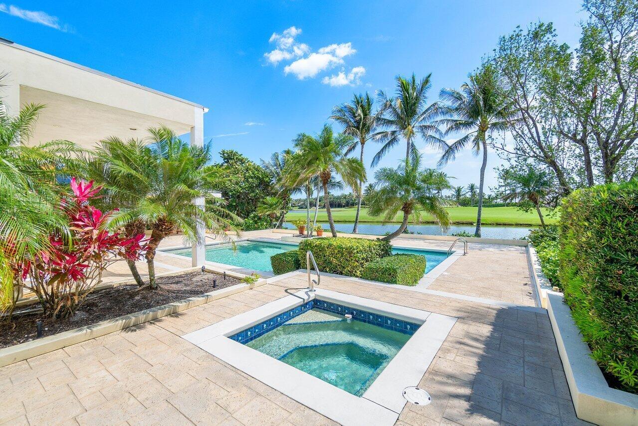 SAILFISH POINT - Residential