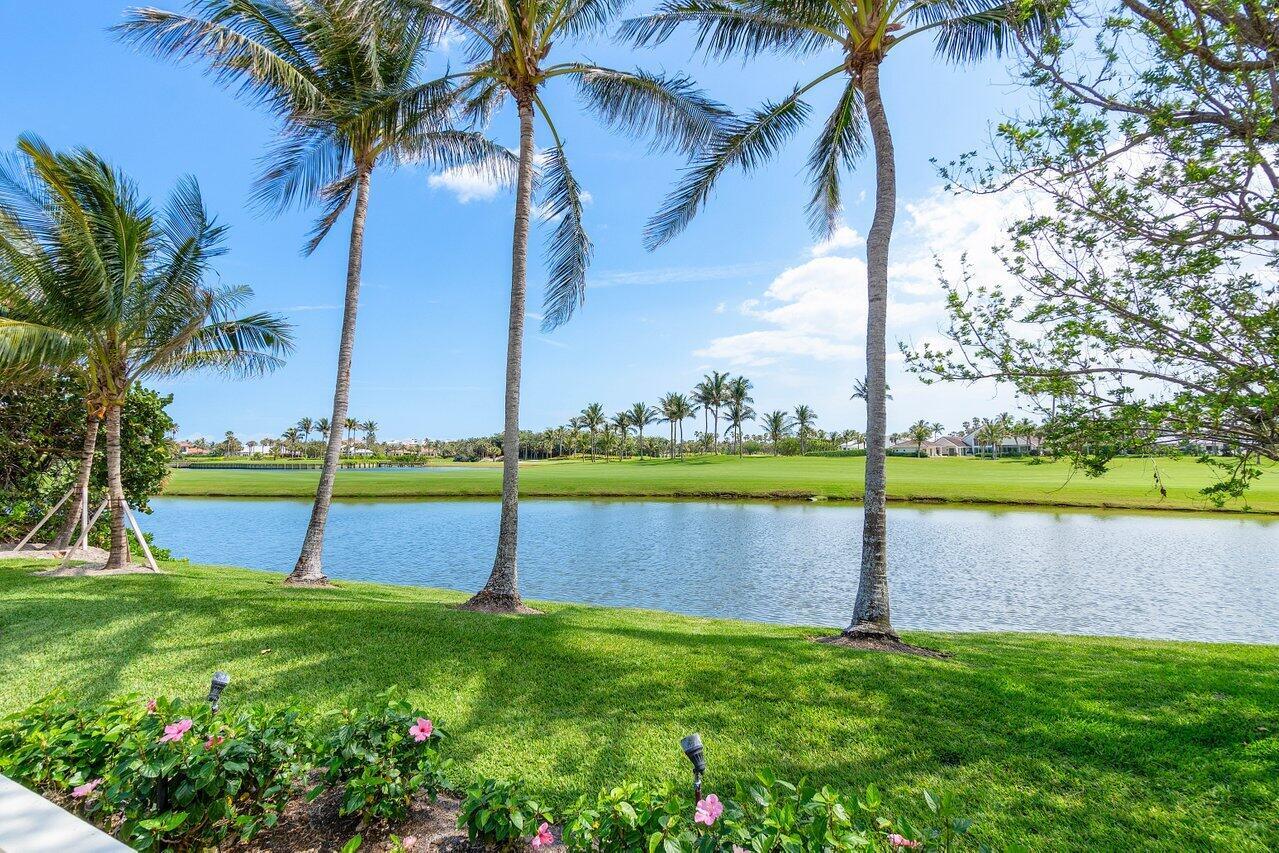 SAILFISH POINT - Residential