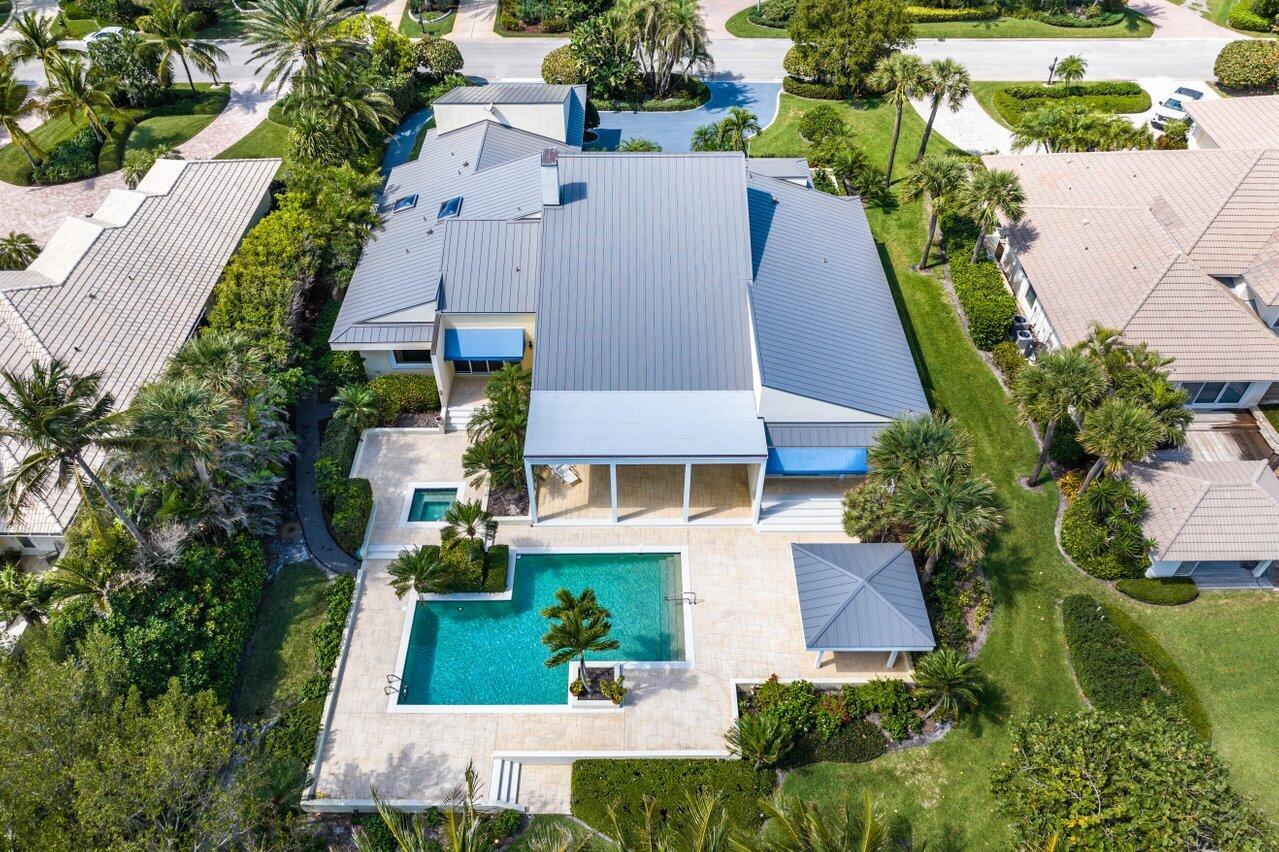 SAILFISH POINT - Residential