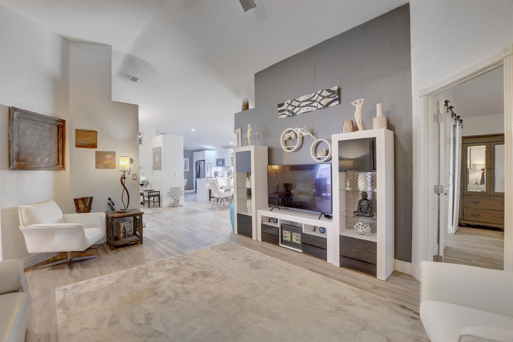 Venetian Isles - Residential