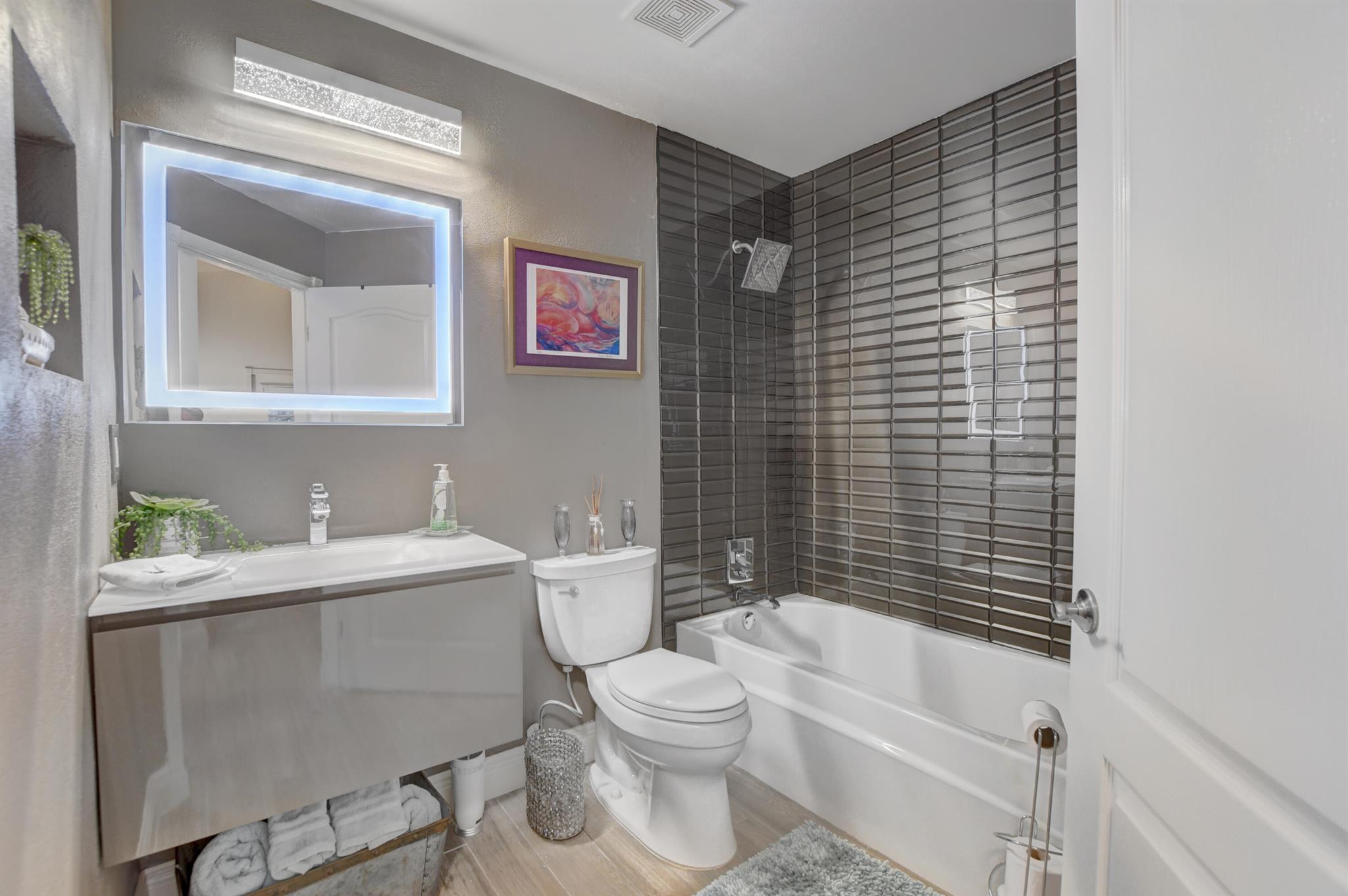 Venetian Isles - Residential