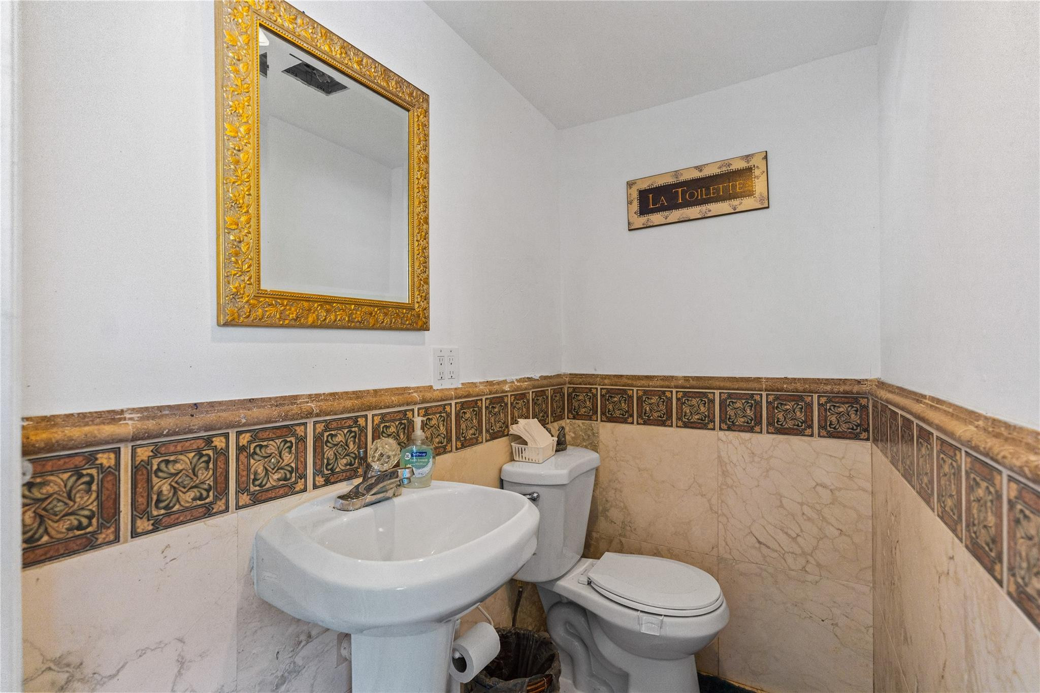 HEATHGATE 2ND ADD - Residential