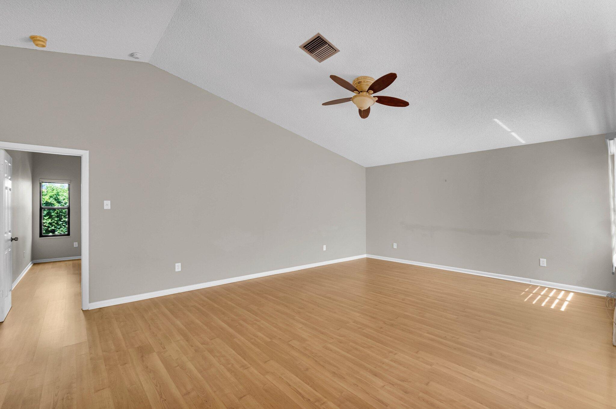 3215 NW 12th Street