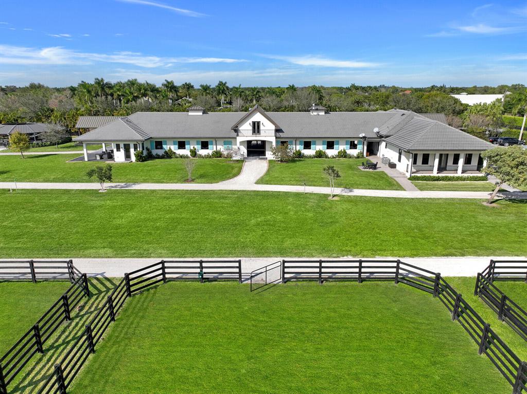 PALM BEACH POINT EAST - Residential