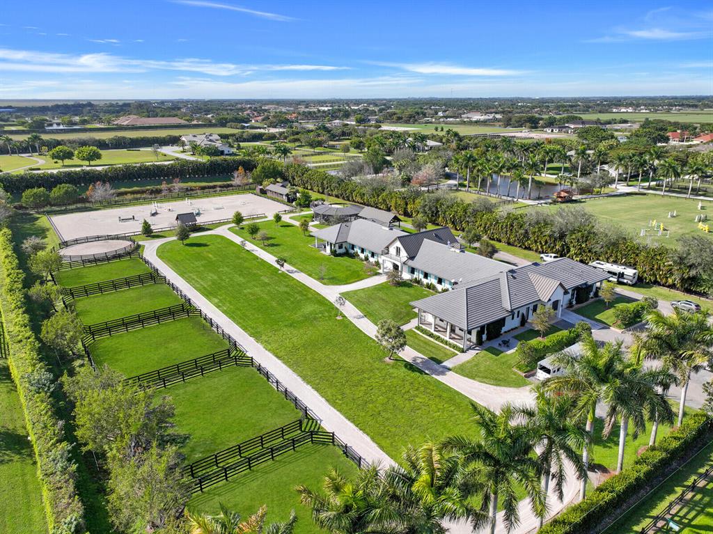 PALM BEACH POINT EAST - Residential