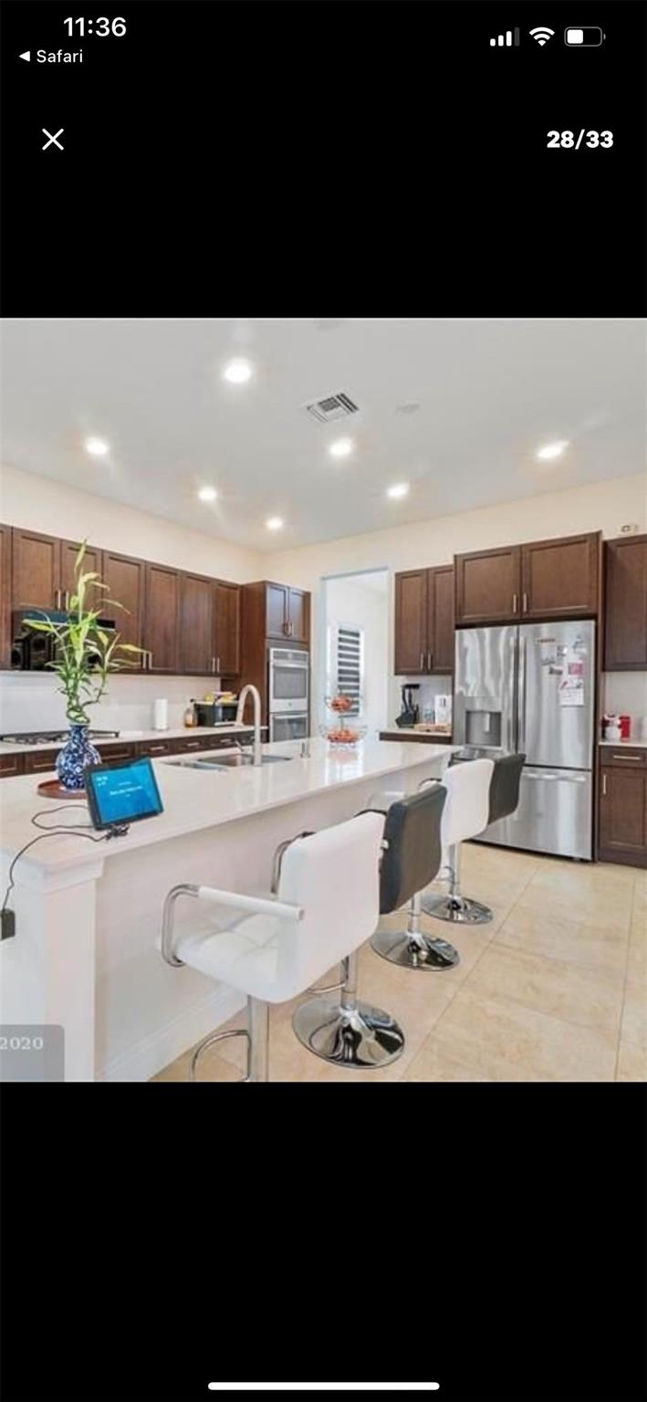 Parkland Bay 183-49 B - Residential Lease