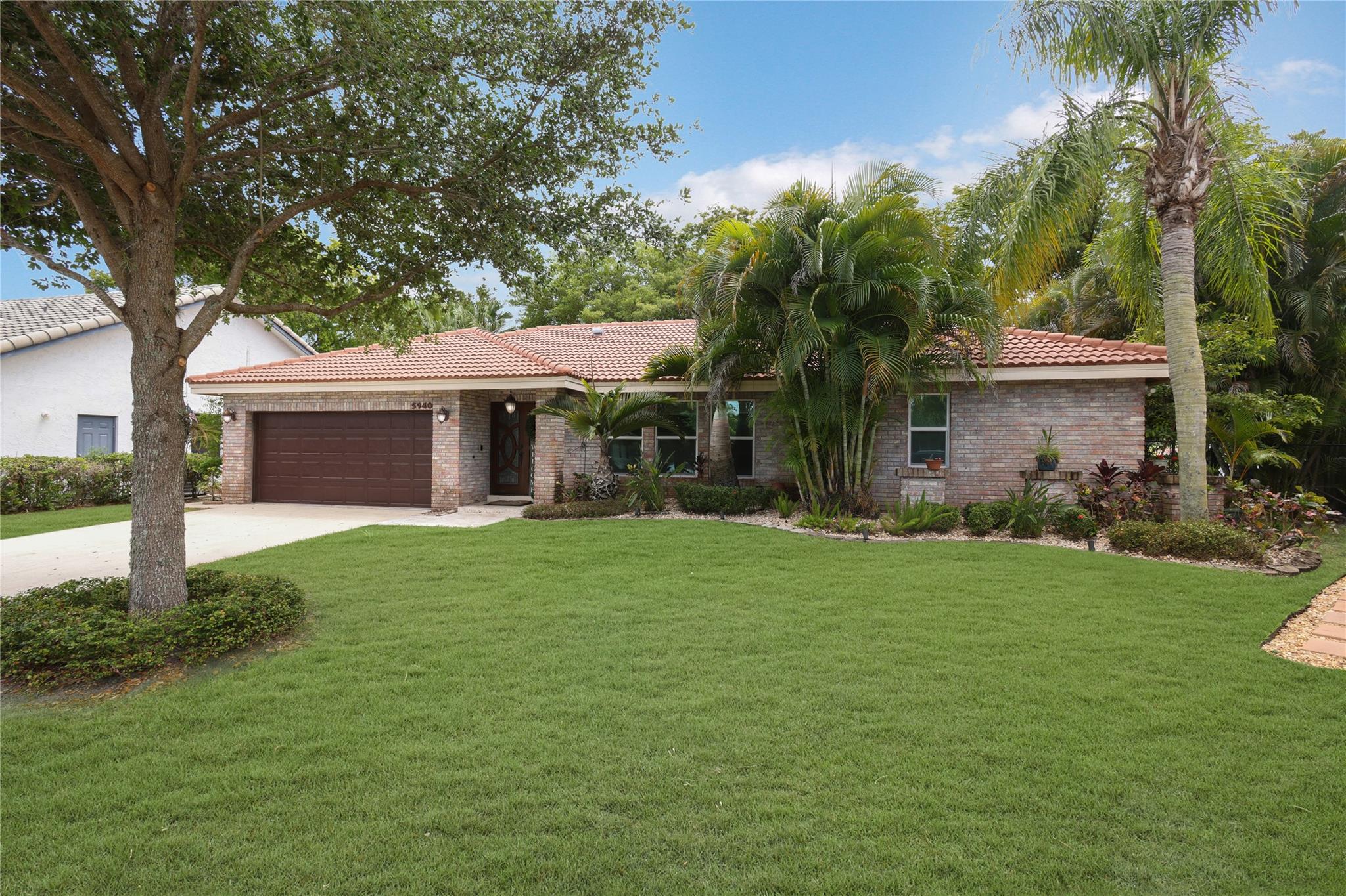 5940 NW 52nd St