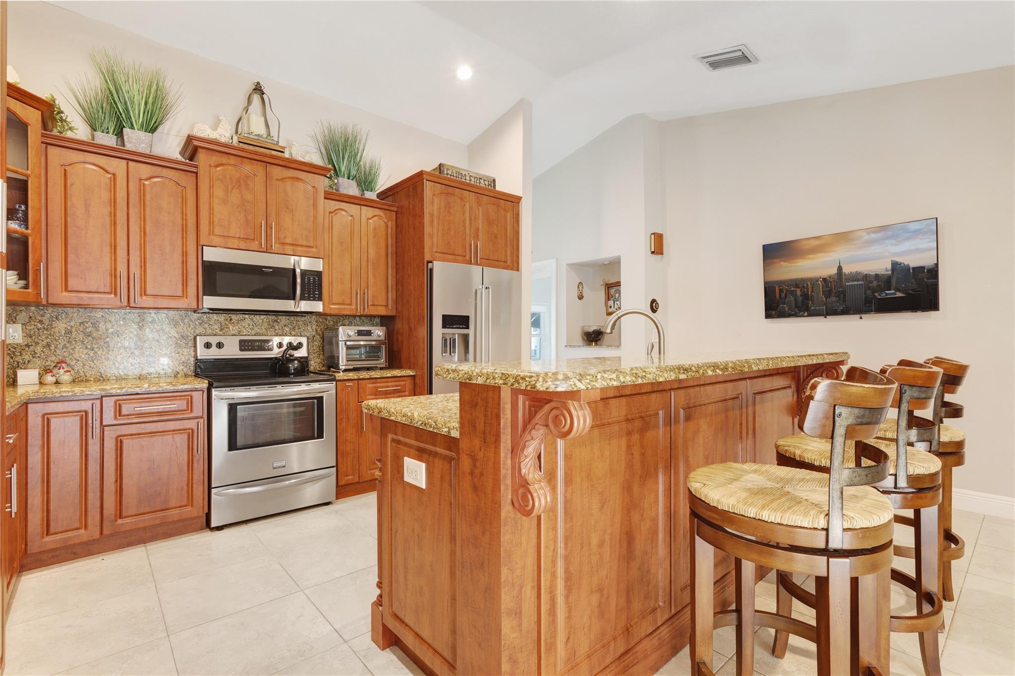 5940 NW 52nd St