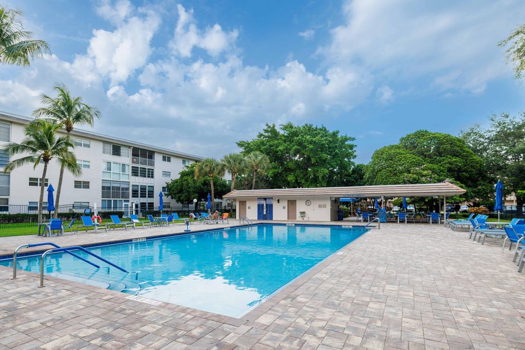 Photo of 3301 Aruba Way #D3, Coconut Creek, FL 33066 (MLS # B26043772)
