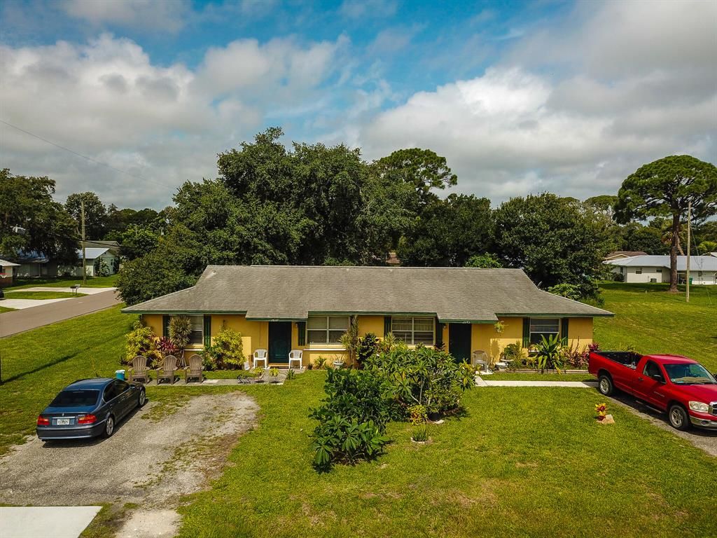 Photo of 2637 Niagara Avenue, Fort Pierce, FL 34946 (MLS # R10731107)