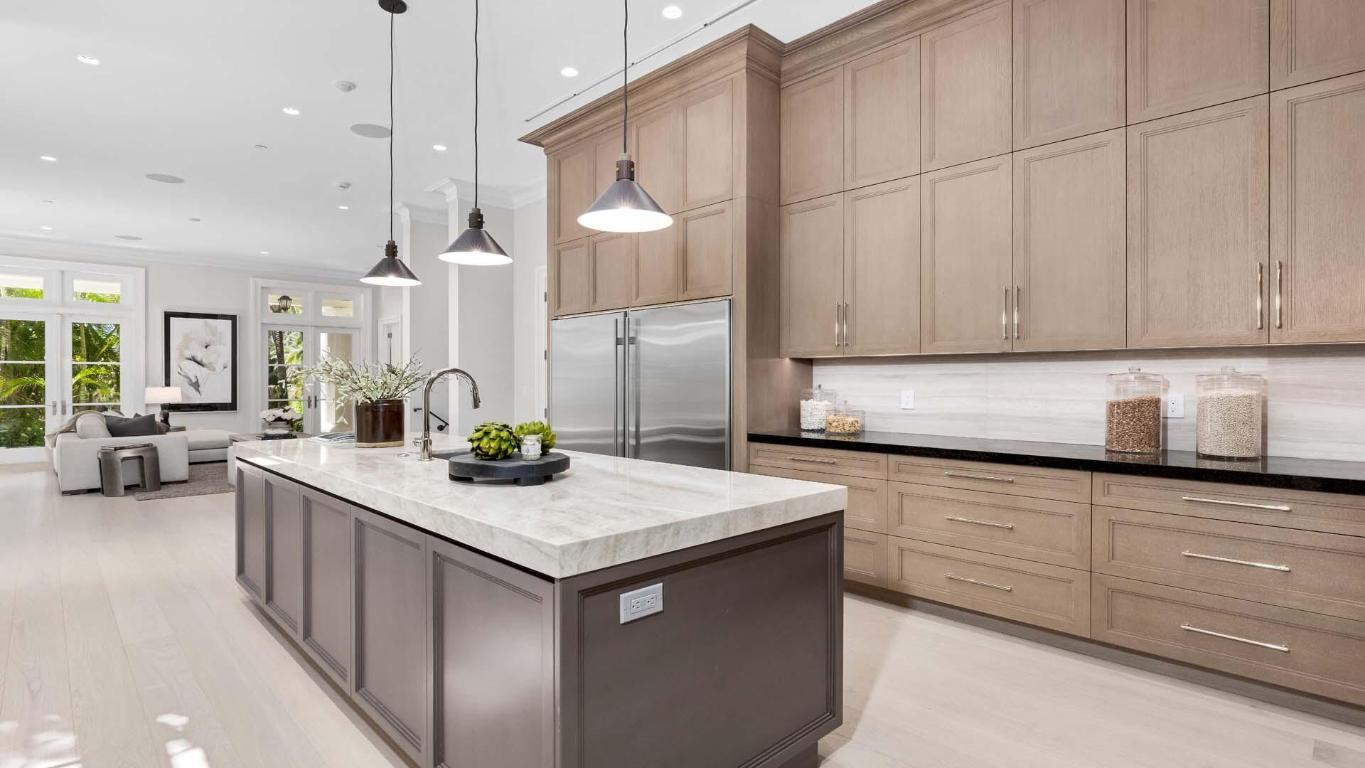 PALM BEACH ESTS PB IN - Residential