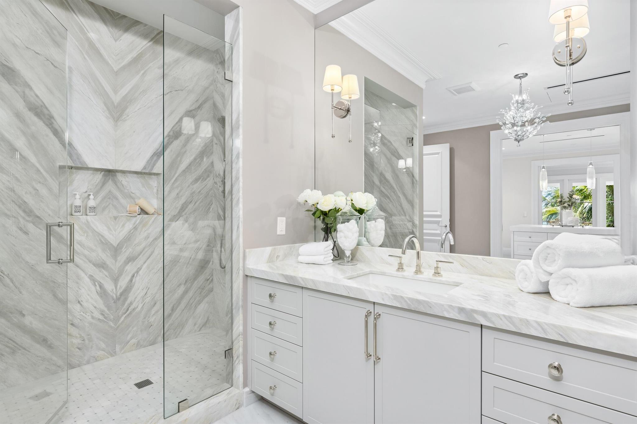PALM BEACH ESTS PB IN - Residential