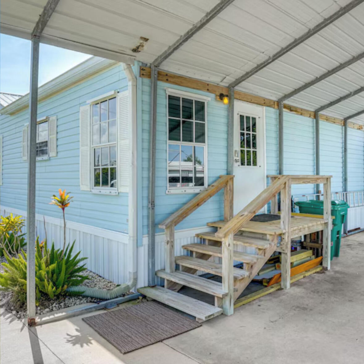 2128 SE 32ND Street