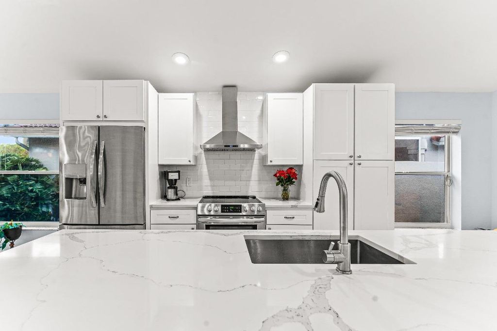 Photo of 9702 Harbour Lake Circle, Boynton Beach, FL 33437 (MLS # R11158574)