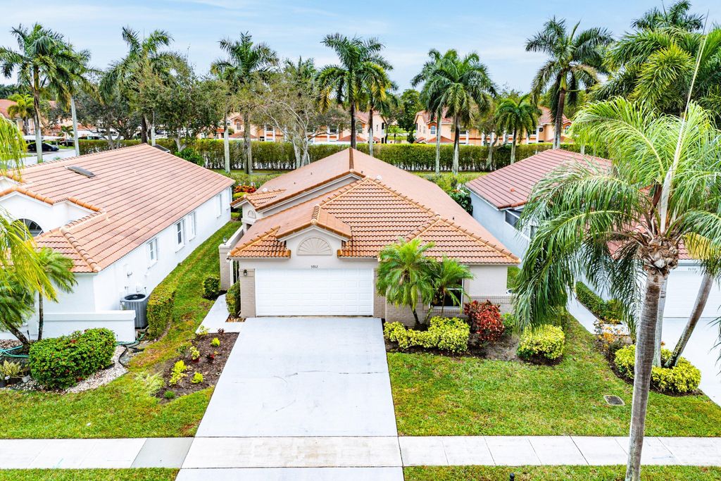 Photo of 9702 Harbour Lake Circle, Boynton Beach, FL 33437 (MLS # R11158574)