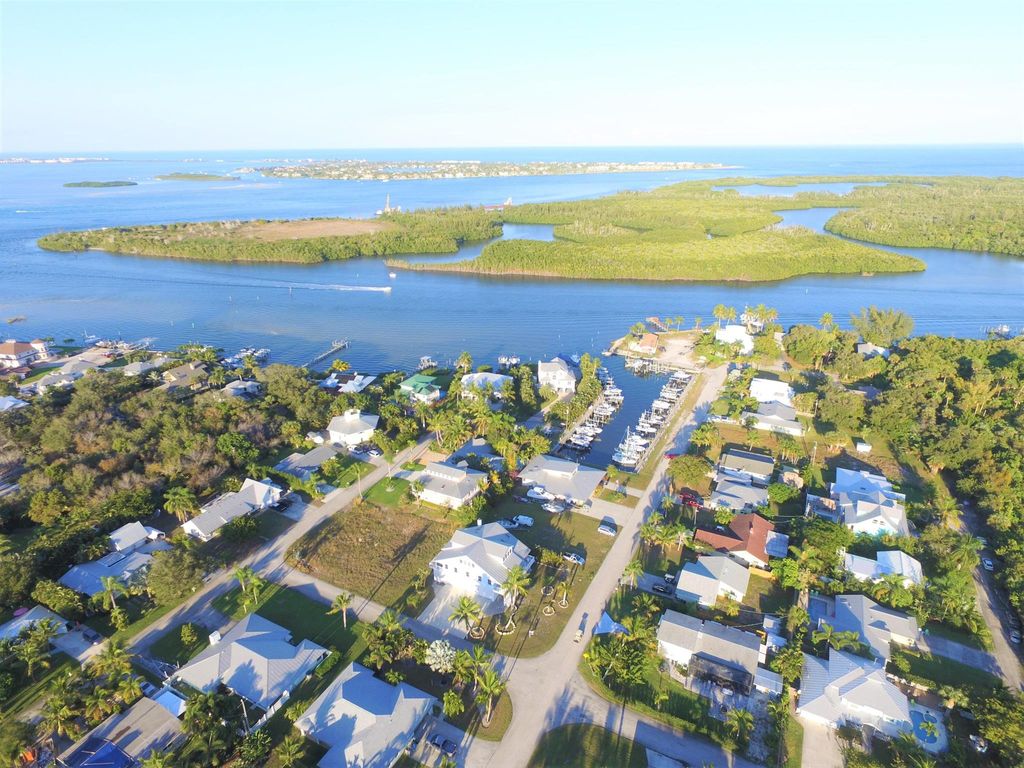 Photo of 5532 SE Nassau Terrace, Stuart, FL 34997 (MLS # R10916196)