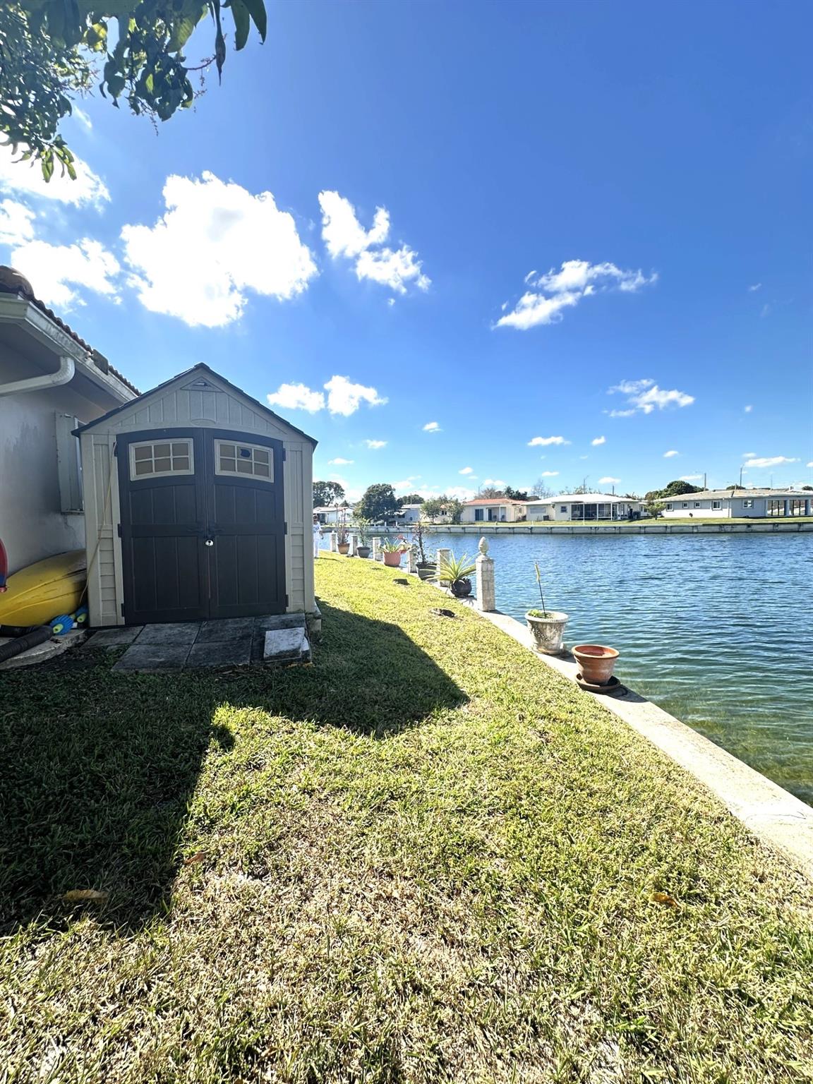 Mainlands Of Tamarac Lake - Residential