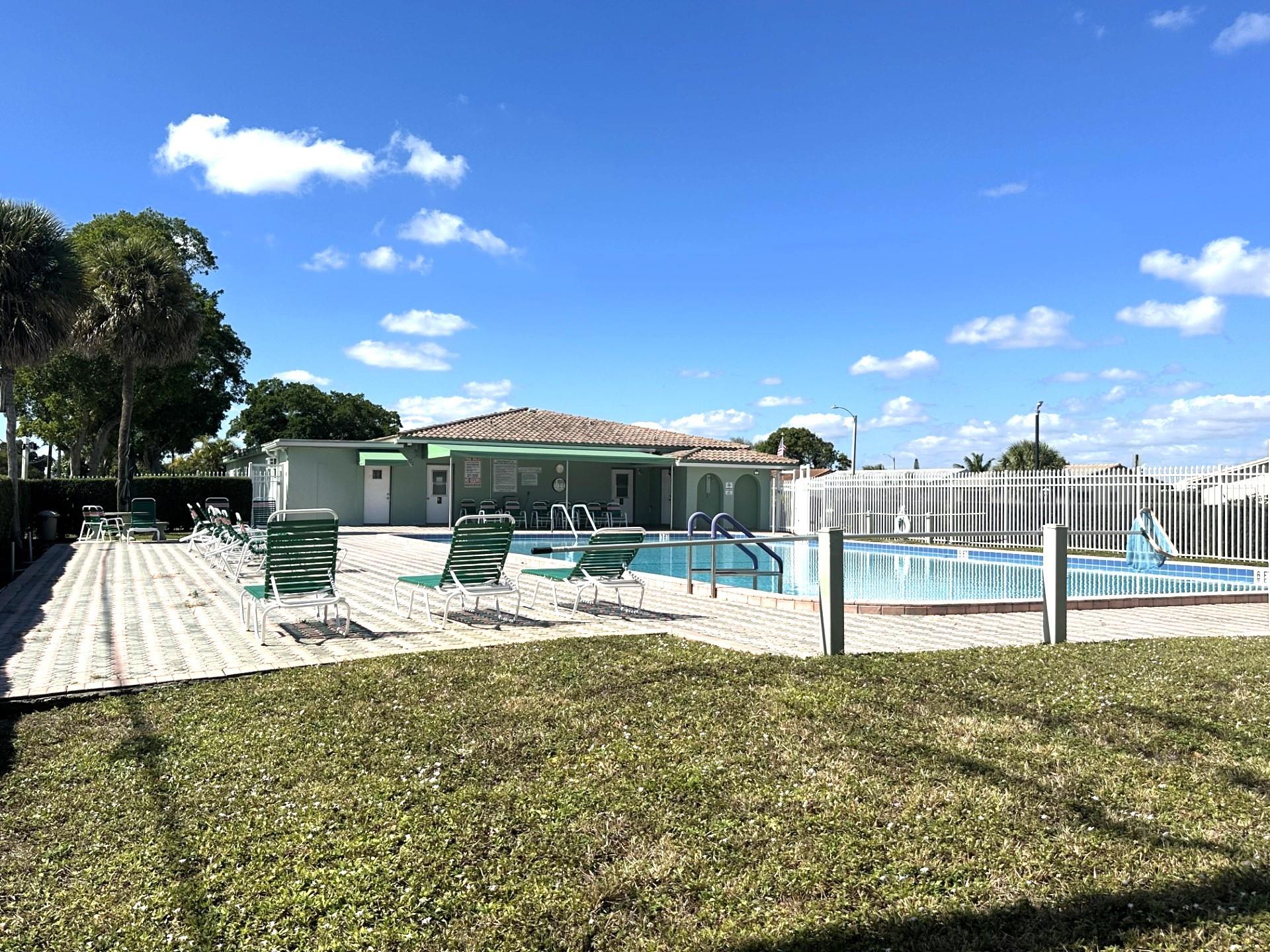 Mainlands Of Tamarac Lake - Residential