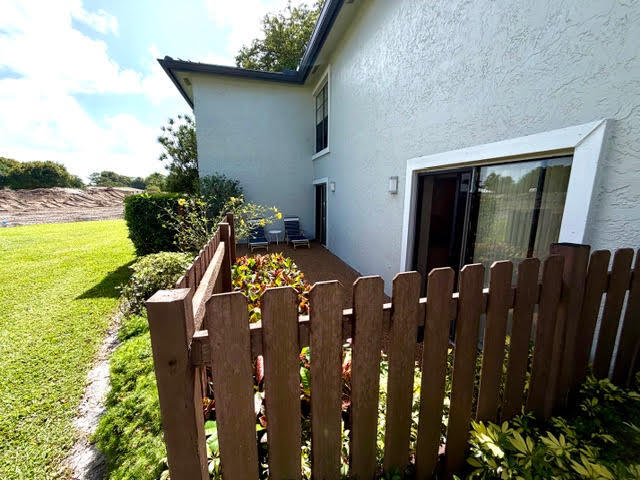 SOUTHPORT AT HUNTERS RUN CONDO - Residential