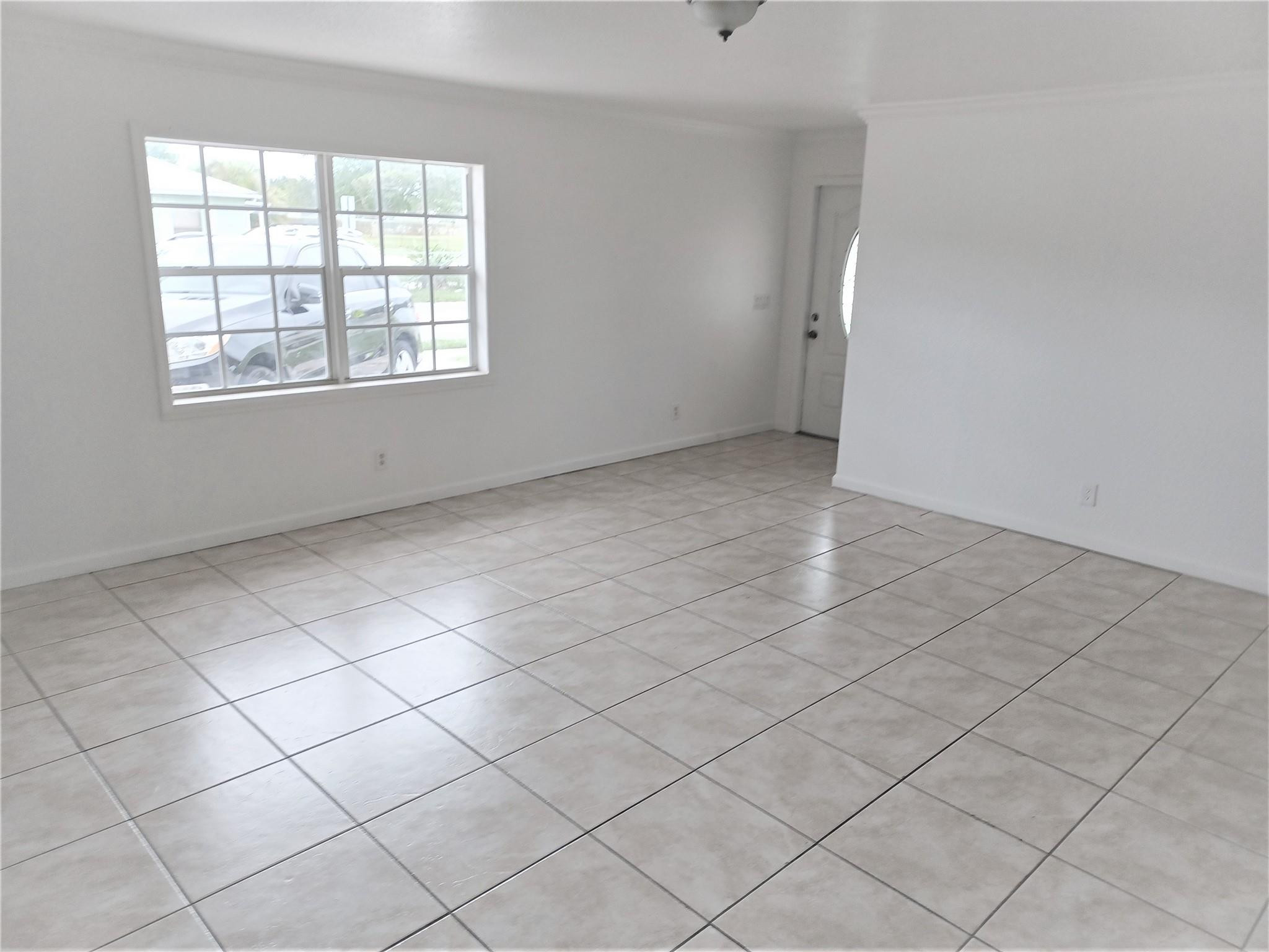 West Gate Estate - Residential Lease